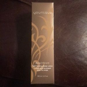 Younique self tanning lotion